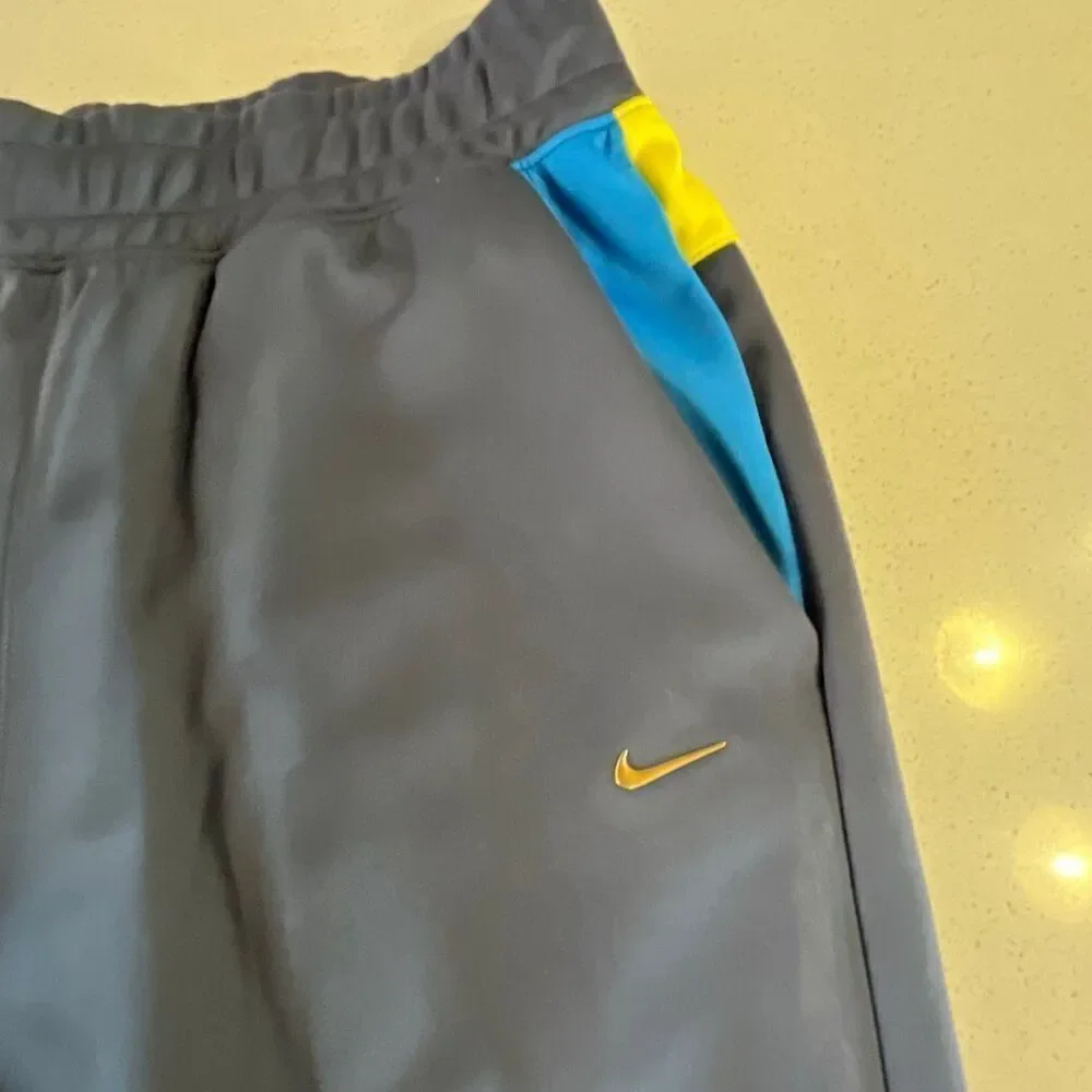 Nike excellent new